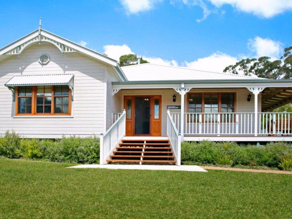 Ballogie Lodge - a quality timeless retreat - Accommodation Airlie Beach