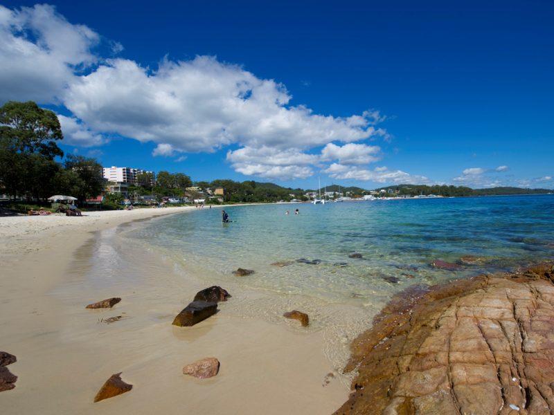 Bay Blue @ Nelson Bay- Just 3 Minutes Walk To Flypoint Beach And 10 Minutes Walk To Little Beach - thumb 0