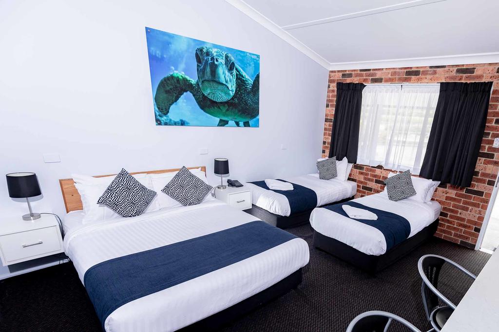 Bay Hotel Motel - QLD Tourism