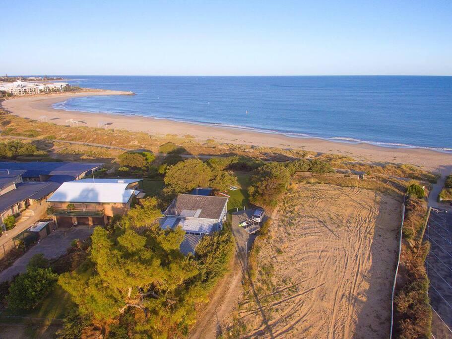 Beach Cottage In The Heart Of Mandurah - Accommodation Adelaide