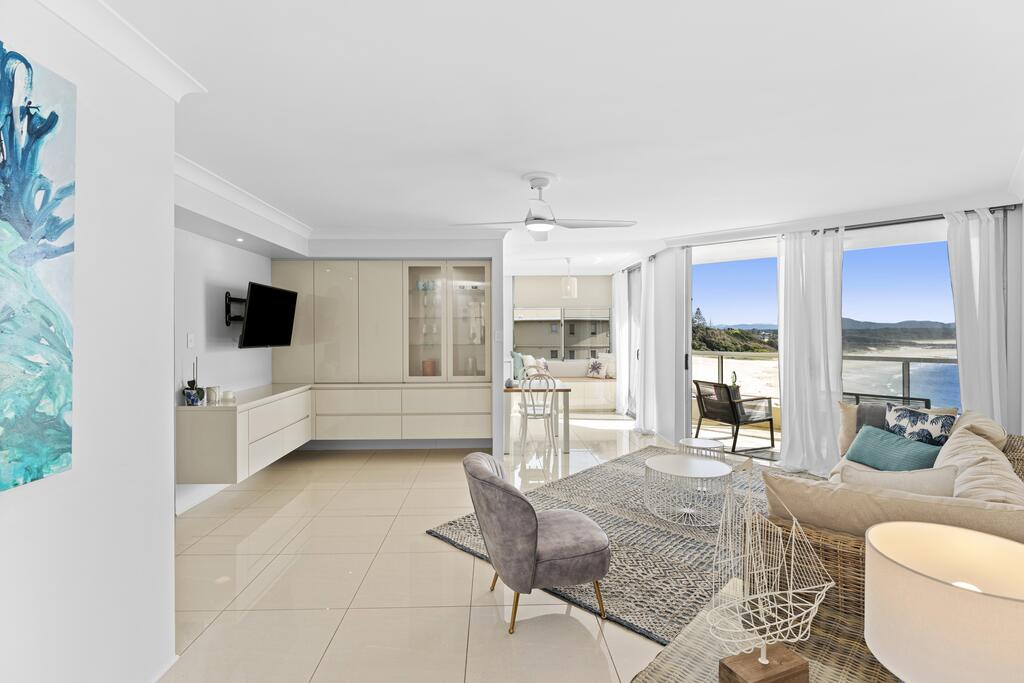 Beachpoint Unit 503, 28 North Street, Forster - thumb 3