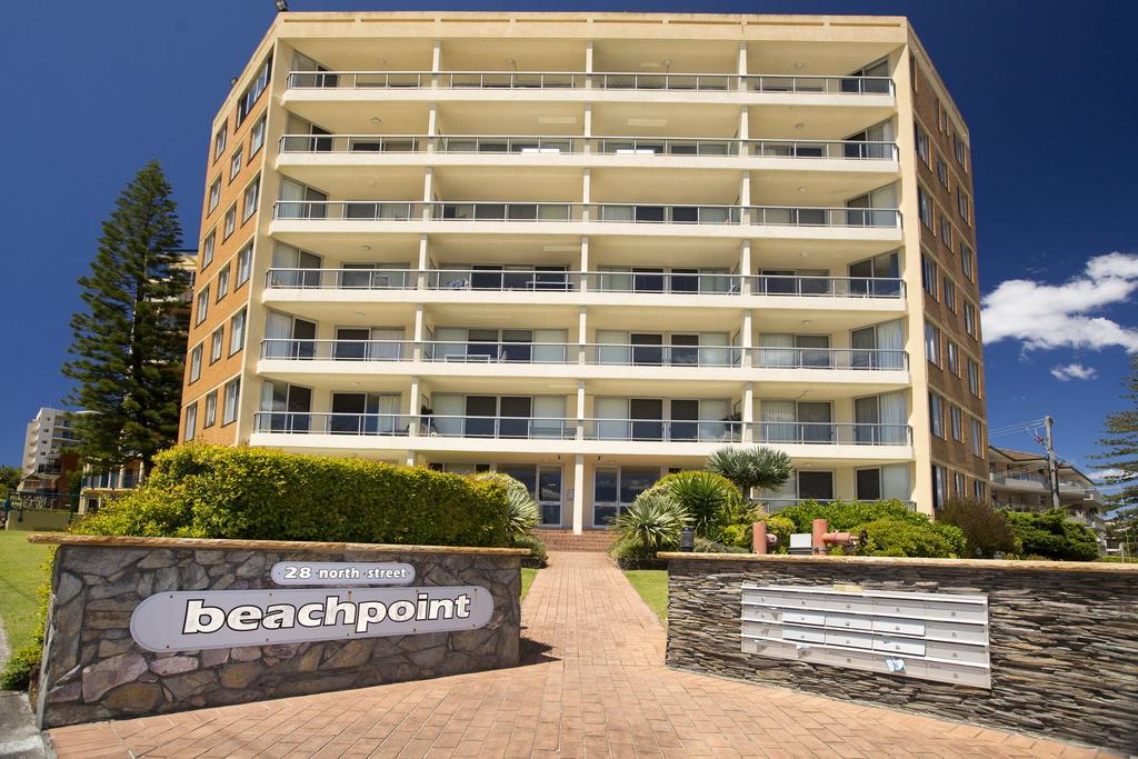 Beachpoint, Unit 501, 28 North Street - Foster Accommodation 1