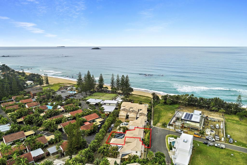 Beachside at Sapphire - New South Wales Tourism 