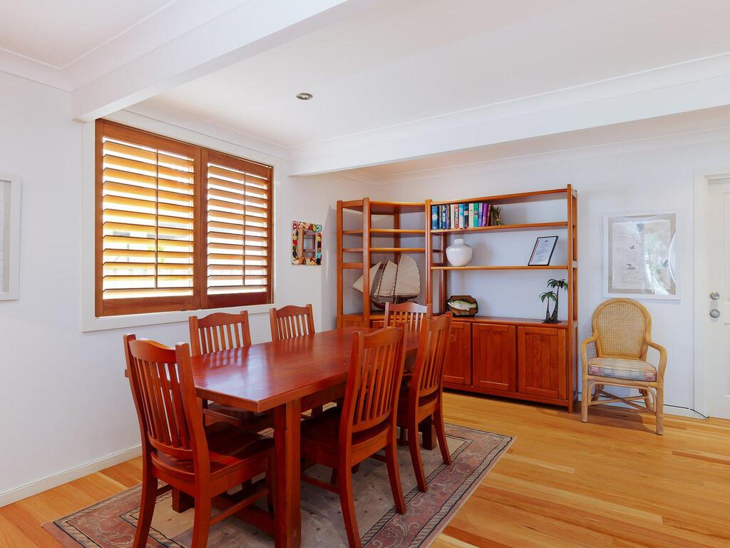 Beauty And The Beach', 88 Foreshore Drive - Large Home With WIFI & Water Views - thumb 1
