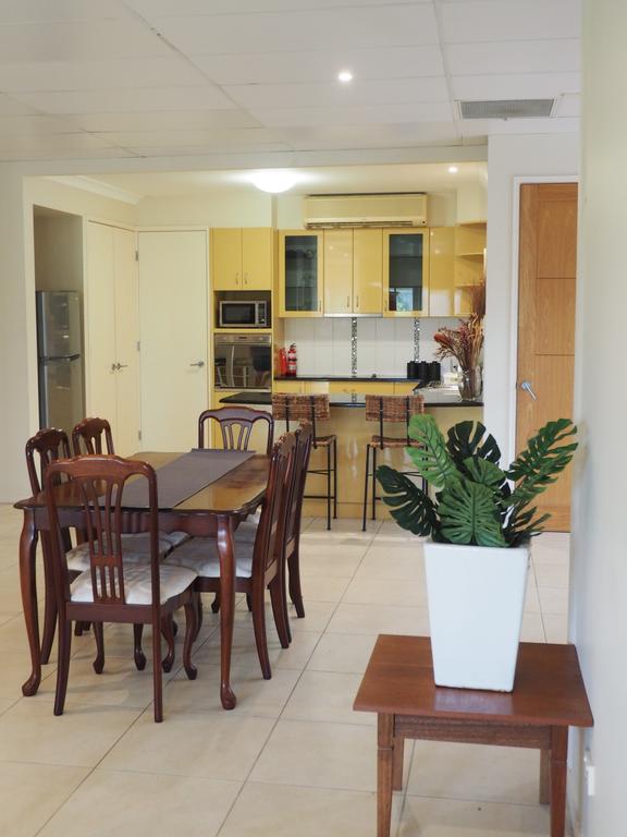 Bed and Breakfast with airport transfers and rental car - Accommodation Adelaide