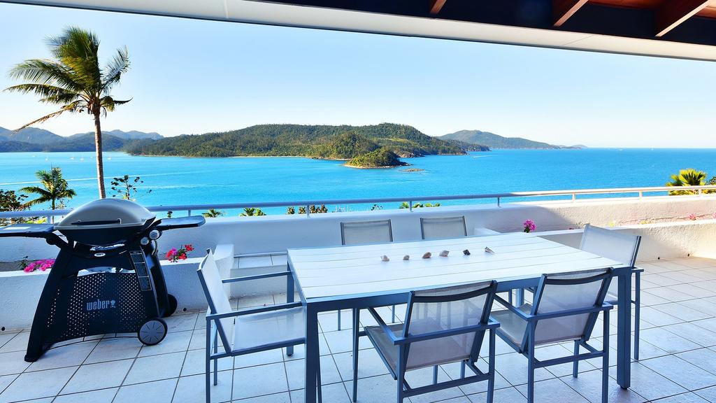 Bella Vista E9 - Ocean View Spacious 2 Bedroom With Golf Buggy - Accommodation Hamilton Island 0