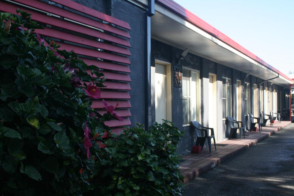 Benjamin Singleton Motel - QLD Tourism