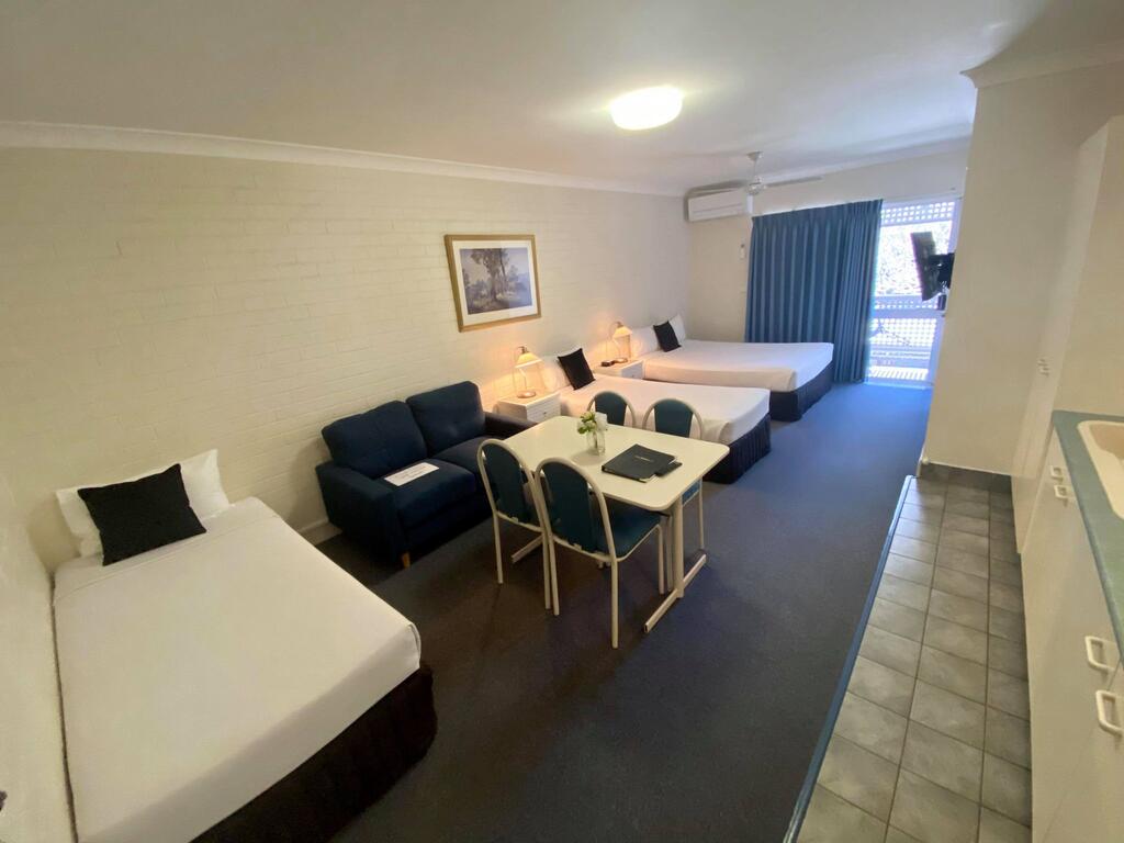 Benson Court Motel - Accommodation Brisbane 1
