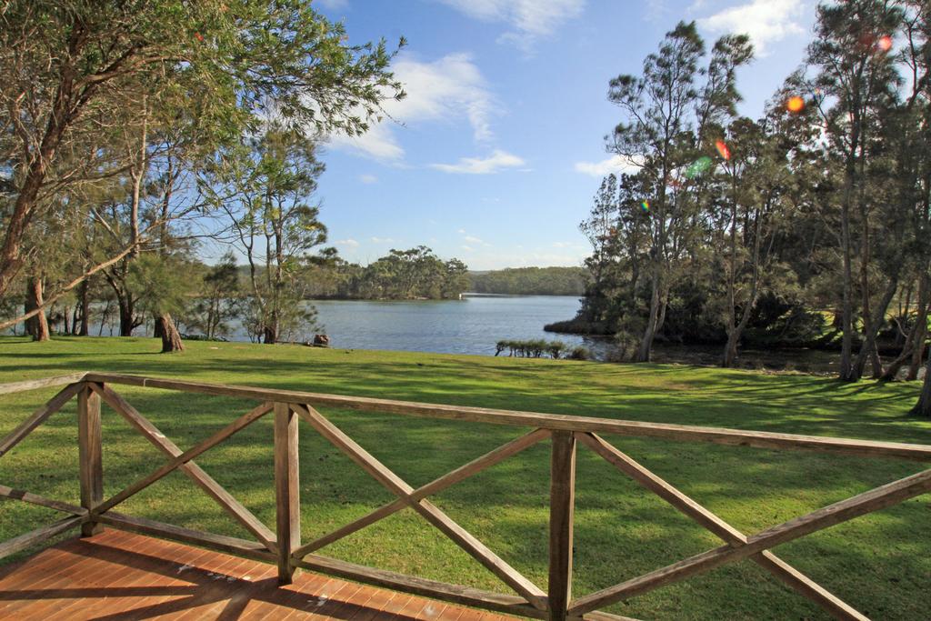 Berrara Lagoon Front Chalet - New South Wales Tourism 