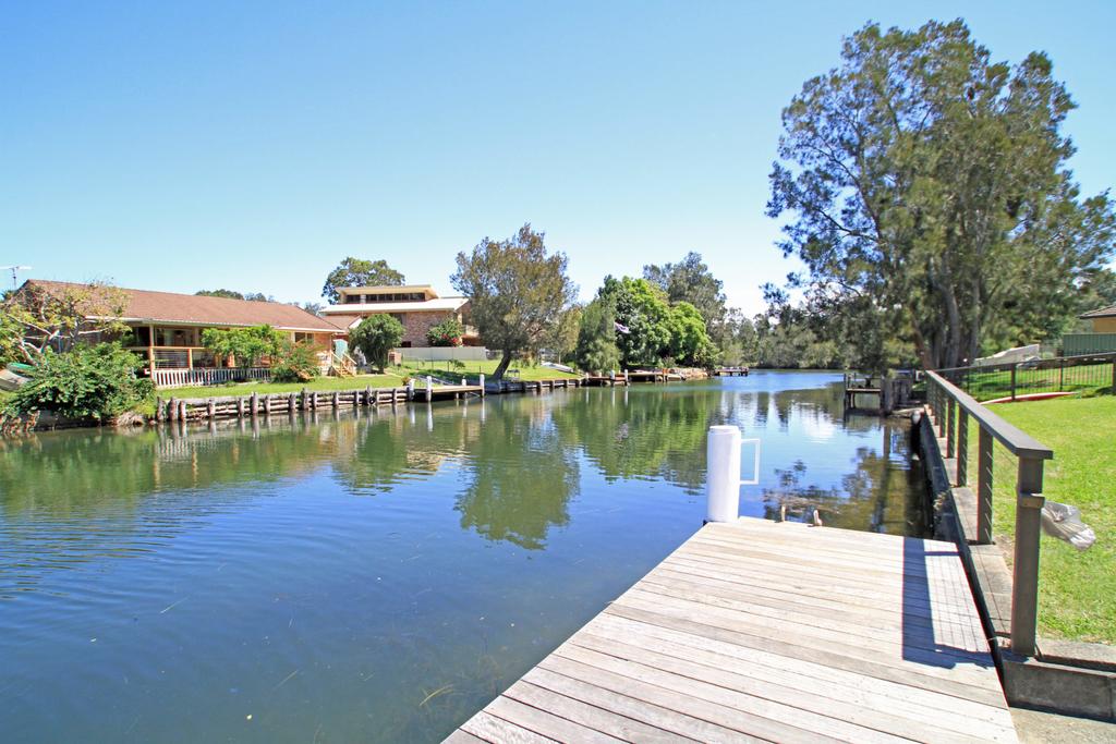 Blue Lagoon - Waterfront - Accommodation Adelaide