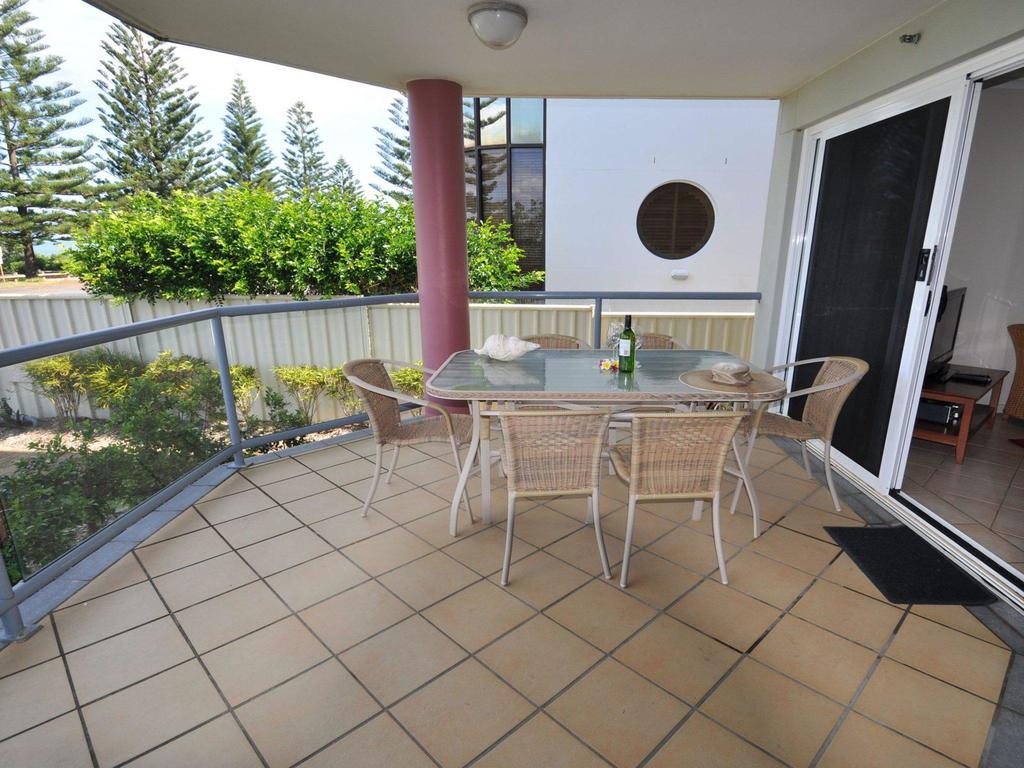 Blue Pacific 1 - Across The Road From Pippi Beach - Accommodation Yamba 1