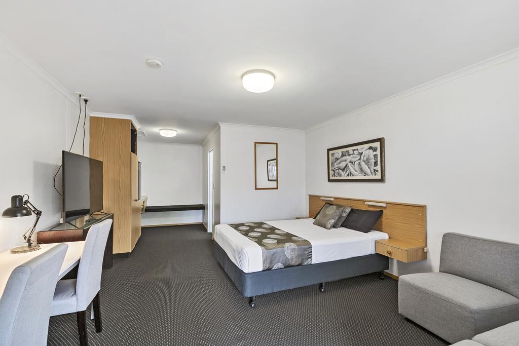 Blue Shades Motel - Accommodation Adelaide
