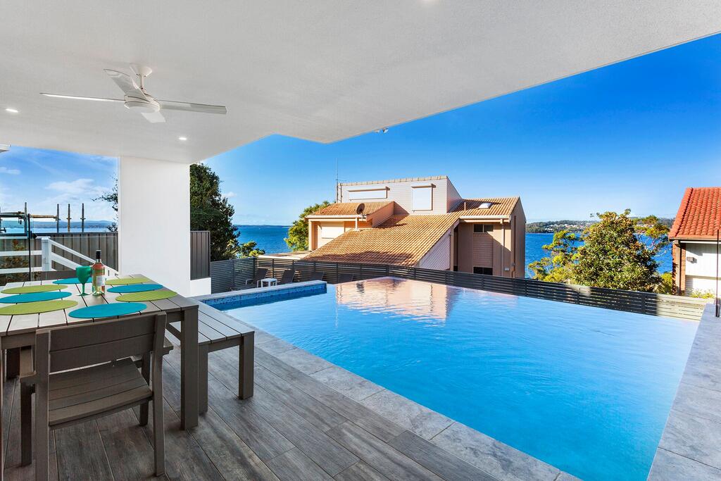 Blue Water Splendour - Infinity pool and amazing views - Accommodation Daintree
